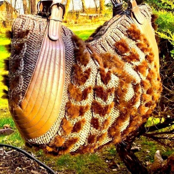 NEW SALVATORE FERRAGAMO BALENA MINK LEATHER HOBO HANDBAG - Picture 7 of 16